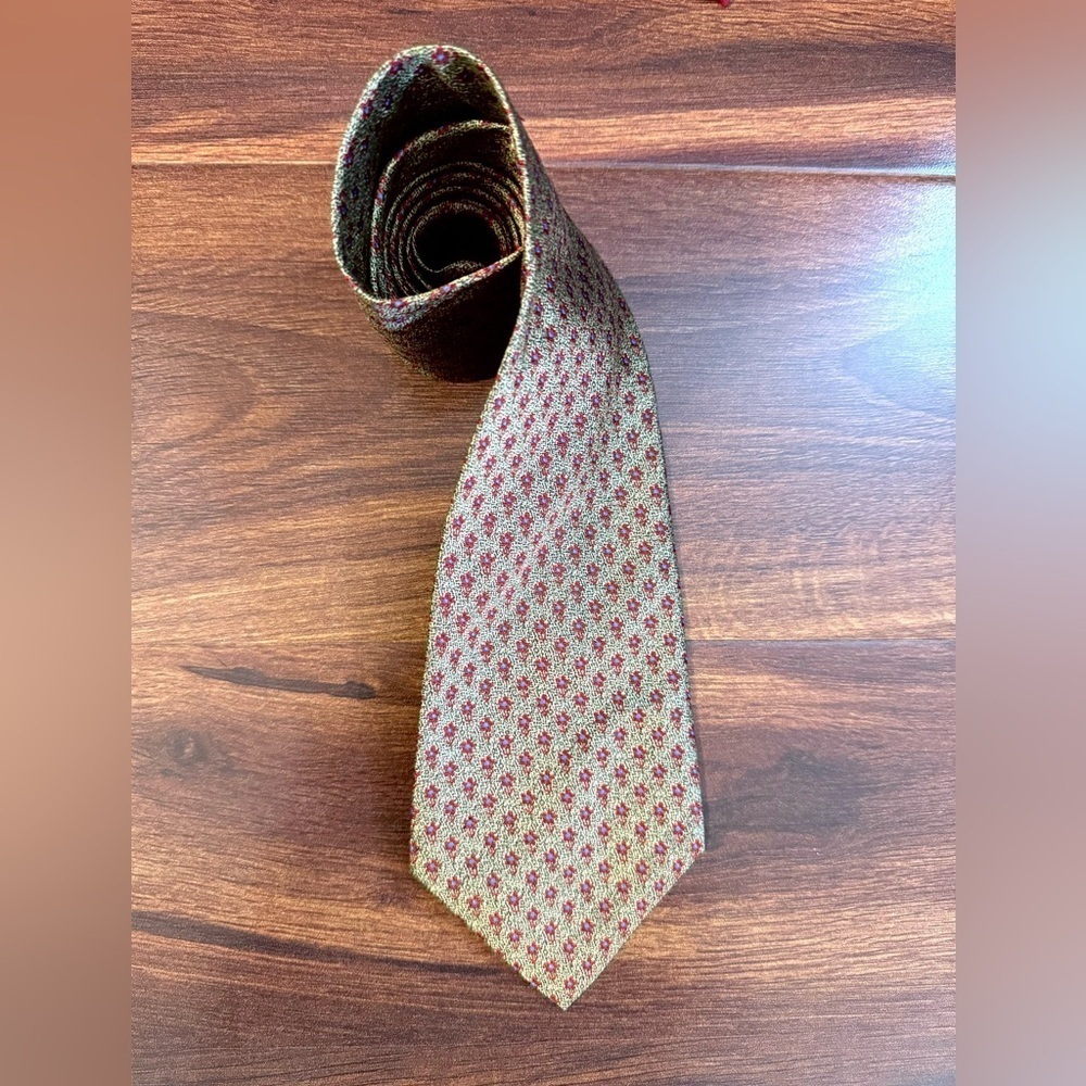 🍁SALE🍁BARNEYS New York Classic Pure Silk from Italy Golden Brown Necktie